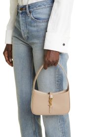 ⁦LE 5 À 7 HOBO Hand BAG⁩ – תמונה ⁦5⁩