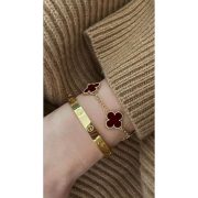 ⁦Vintage Alhambra bracelet 5 motifs Carnelian⁩ – תמונה ⁦2⁩