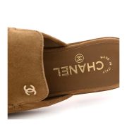 ⁦Suede Calfskin CC Mules⁩ – תמונה ⁦2⁩