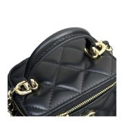 ⁦Lambskin Mini crossbody bag⁩ – תמונה ⁦3⁩