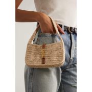 ⁦Le 5 à 7 leather-trimmed raffia shoulder bag⁩ – תמונה ⁦2⁩