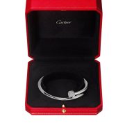 ⁦JUSTE UN CLOU BRACELET WITH DIAMONDS⁩ – תמונה ⁦3⁩