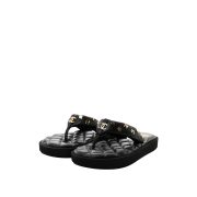 ⁦Charms Thong Sandals – black⁩ – תמונה ⁦5⁩