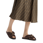 ⁦Brown FF satin slides⁩ – תמונה ⁦3⁩