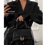 ⁦HOURGLASS HANDBAG⁩ – תמונה ⁦5⁩