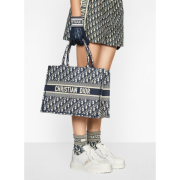 ⁦DIOR TOTE MEDIUM⁩ – תמונה ⁦3⁩