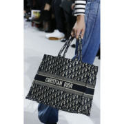 ⁦DIOR TOTE BAG LARGE⁩ – תמונה ⁦5⁩