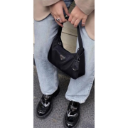⁦Re-Nylon Re-Edition 2000 mini-bag⁩ – תמונה ⁦2⁩