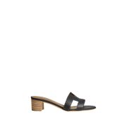 Oasis sandal