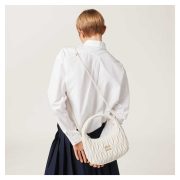 ⁦Wander matelassé nappa leather hobo bag⁩ – תמונה ⁦5⁩