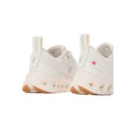 ⁦On Running x Loewe – White⁩ – תמונה ⁦2⁩