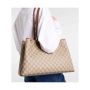 ⁦GG Emblem medium tote bag⁩ – תמונה ⁦4⁩