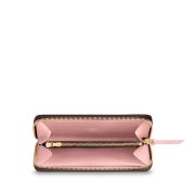 ⁦Clémence Wallet⁩ – תמונה ⁦3⁩