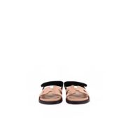 ⁦Hermès Chypre Sandals Rose Perle and Black Suede⁩ – תמונה ⁦3⁩