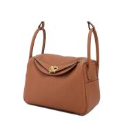 ⁦HERMÈS Lindy 26 shoulder bag⁩ – תמונה ⁦4⁩