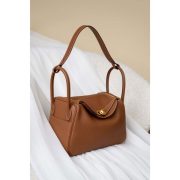 ⁦HERMÈS Lindy 26 shoulder bag⁩ – תמונה ⁦3⁩
