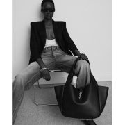 ⁦LE 5 À 7 bea in grained leather⁩ – תמונה ⁦4⁩