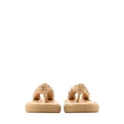 ⁦Charms Thong Sandals – Beige⁩ – תמונה ⁦4⁩